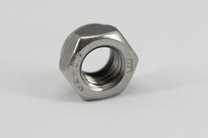 Гайка М8х1.25 самоконтрящаяся нерж.А2 DIN985 нерж.