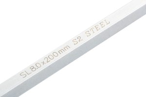 Отвертка шлицевая SL 8.0х200мм GROSS 12123