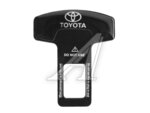 Заглушка ремня безопастности металлическая "Toyota" 1шт.