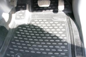 Коврик салона TOYOTA Ipsum ACM 21W JDM (01–07) 3 ряда, П.Р. полиуретан черный (4 предм.) ELEMENT